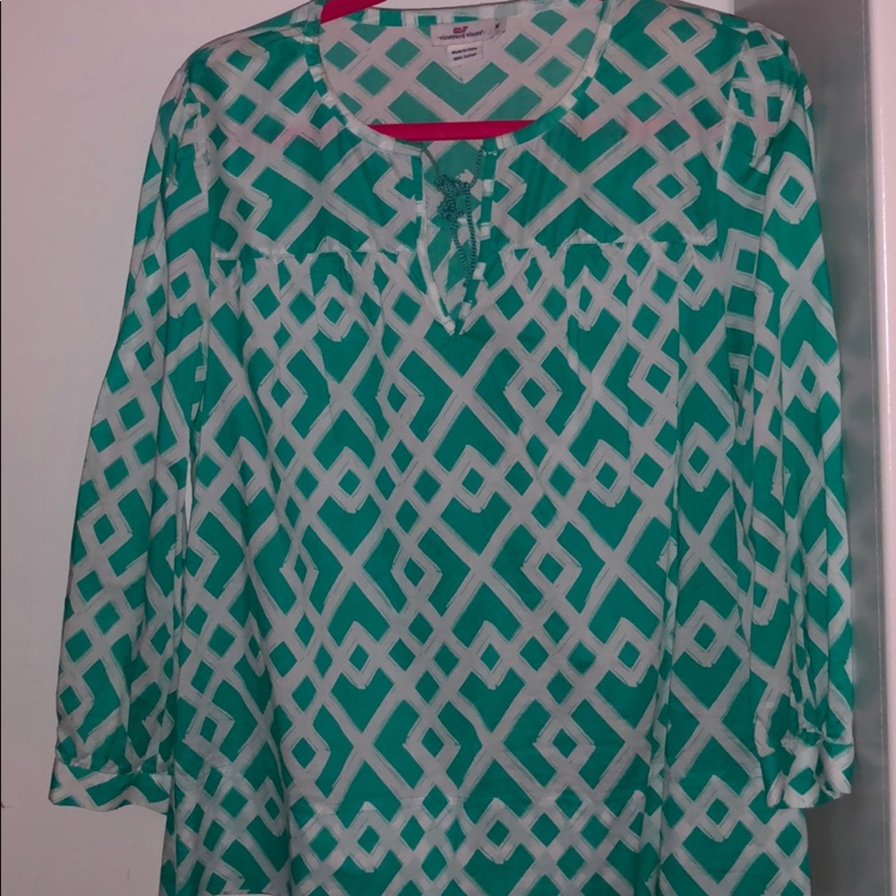 Vineyard vines blouse